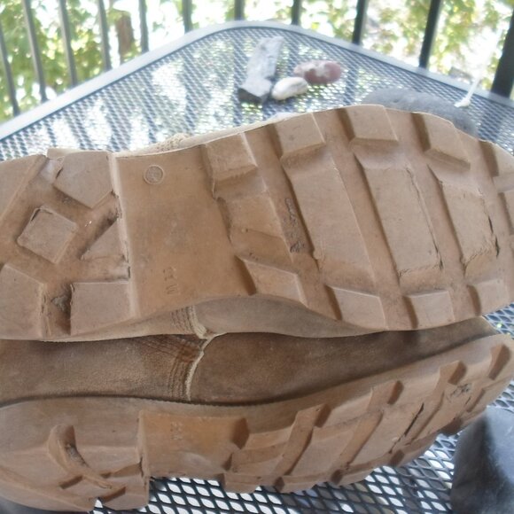 Boots - Picture 4 of 4